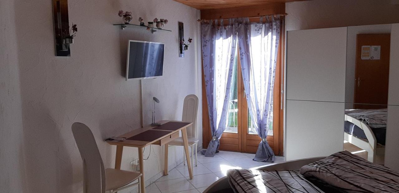 Studio In Domat Ems ภายนอก รูปภาพ